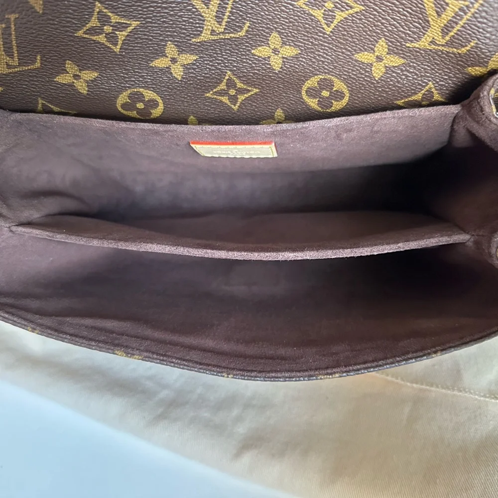 Louis Vuitton Pochette Metis - Picture 8 of 8